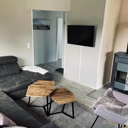 Haus Seehund Direkt Hinterm Deich An Der Nordsee * Sehestedt (Lower-Saxony)