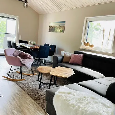Haus Seehund Direkt Hinterm Deich An Der Nordsee