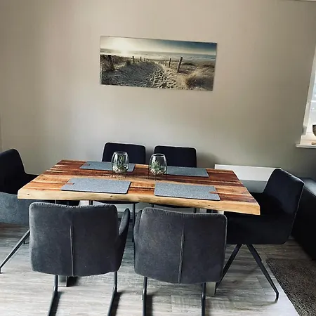 Haus Seehund Direkt Hinterm Deich An Der Nordsee