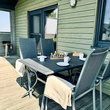 Haus Seehund Direkt Hinterm Deich An Der Nordsee