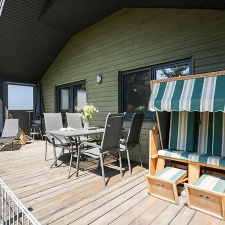 Semesterbostad Haus Seehund Direkt Hinterm Deich An Der Nordsee